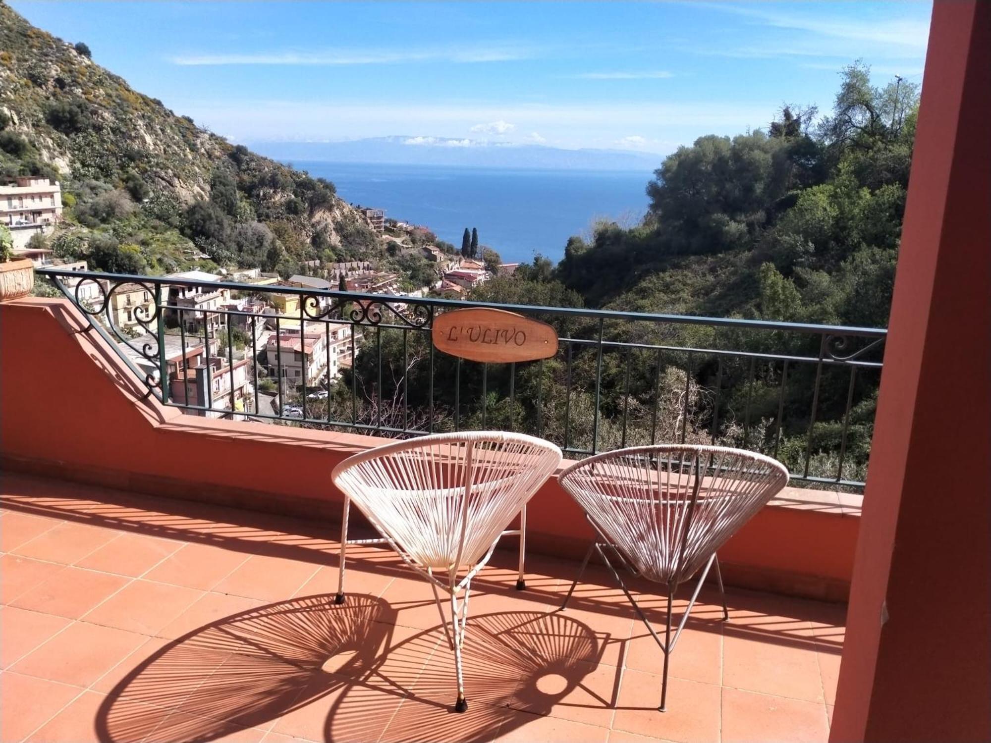 טאורמינה Villa Vittorio - Splendid Panoramic Sea View Terrace מראה חיצוני תמונה